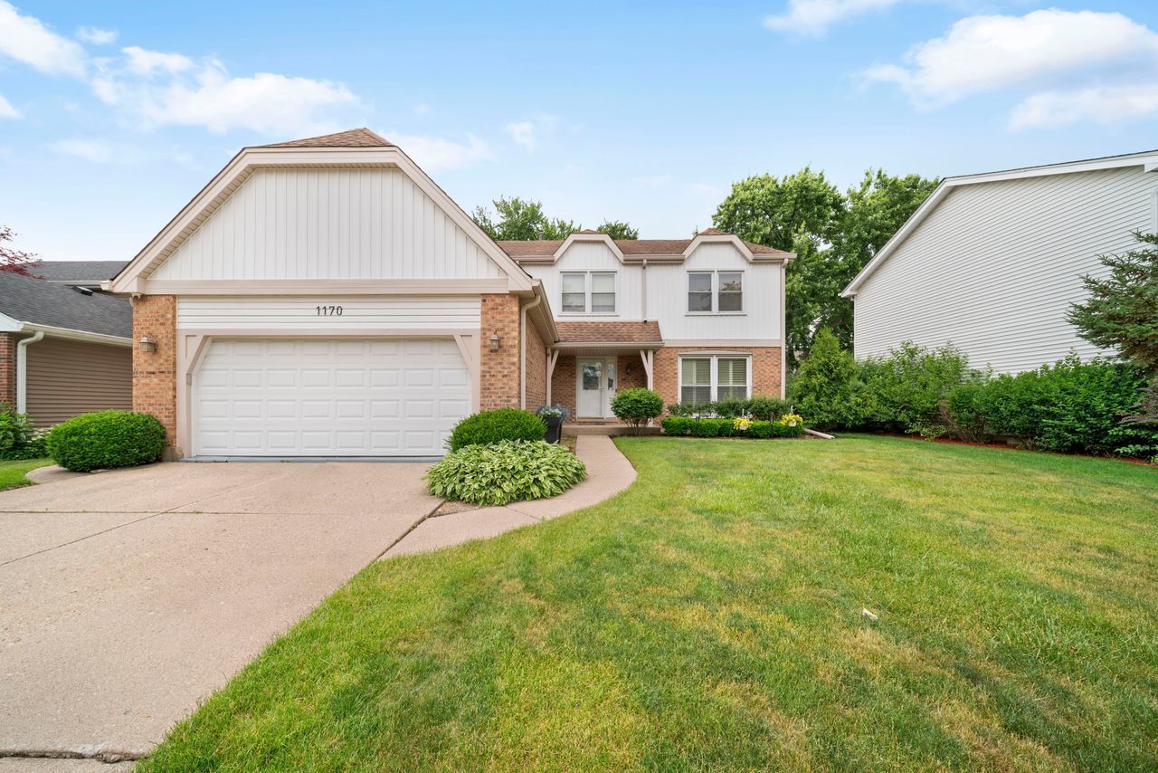 1170 Green Knolls Drive — Buffalo Grove, IL 60089