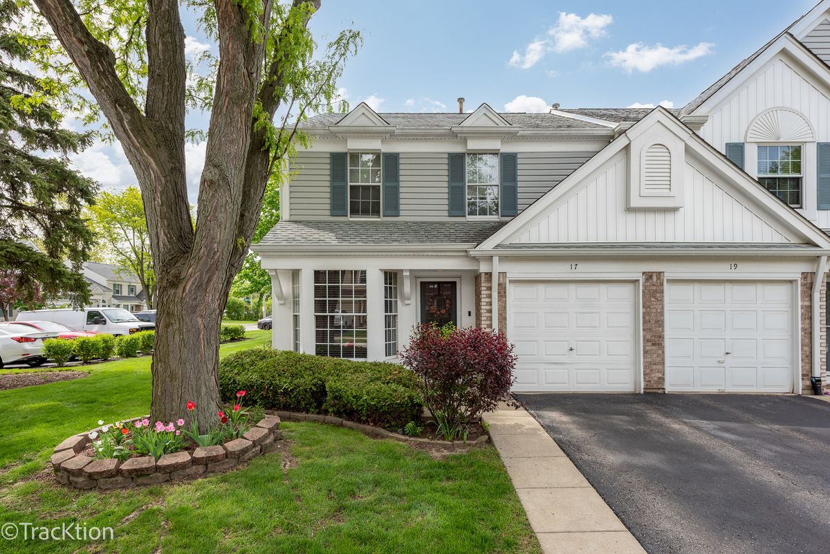 17 Peach Tree Lane, Westmont, IL 60559