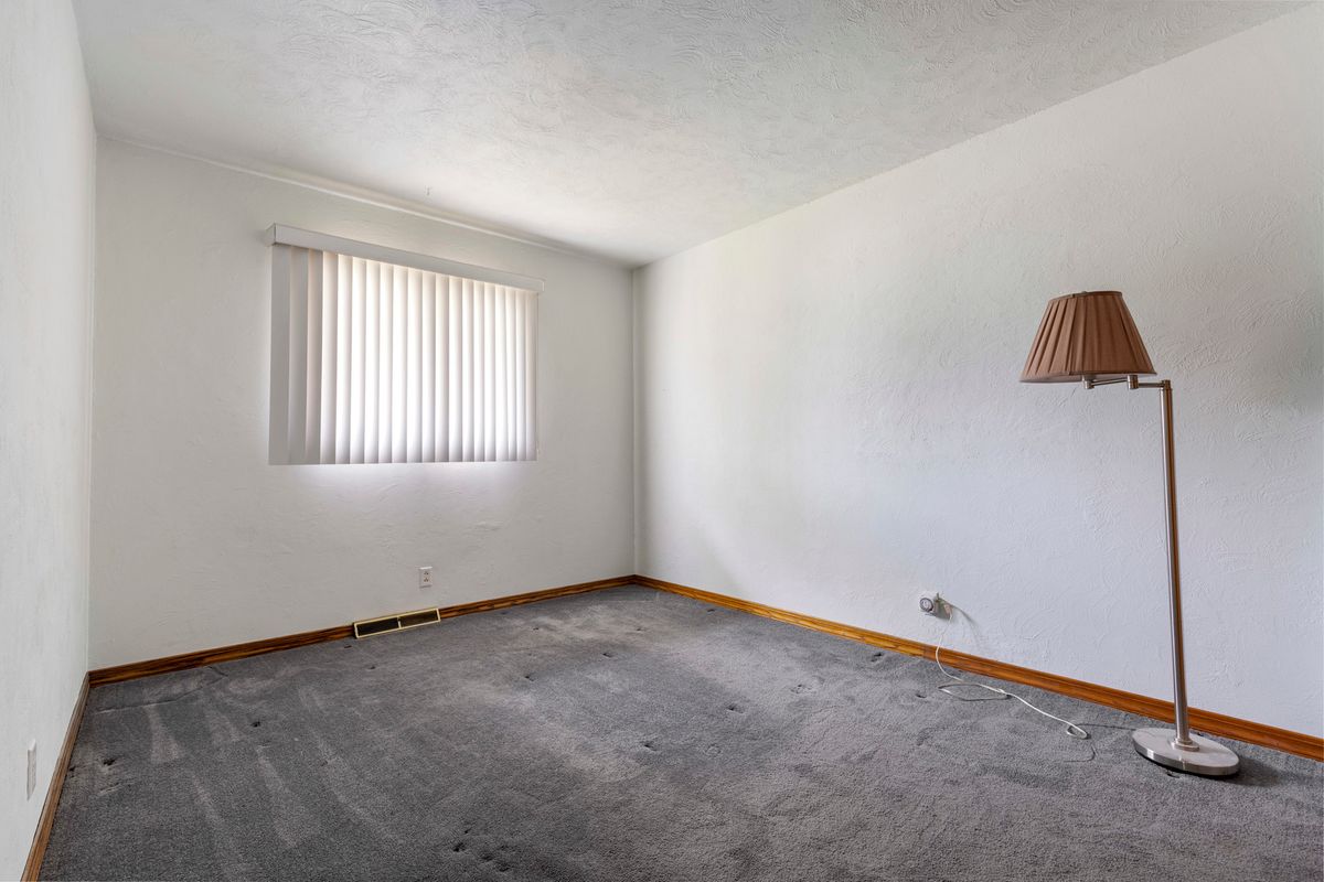 2120 Coronet Road, Loves Park, IL 61111