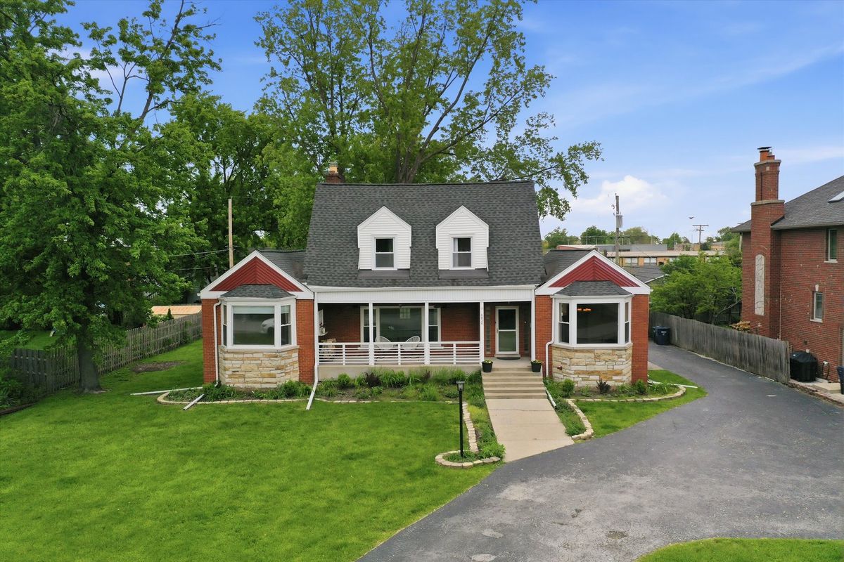 6830 W 112th Place, Worth, IL 60482