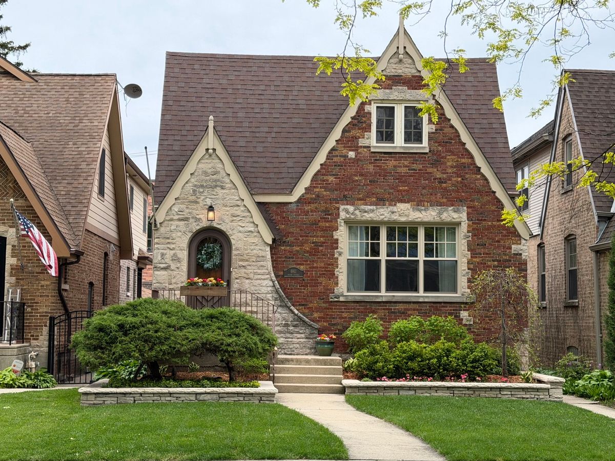 6811 Osceola Avenue, Chicago, IL 60631