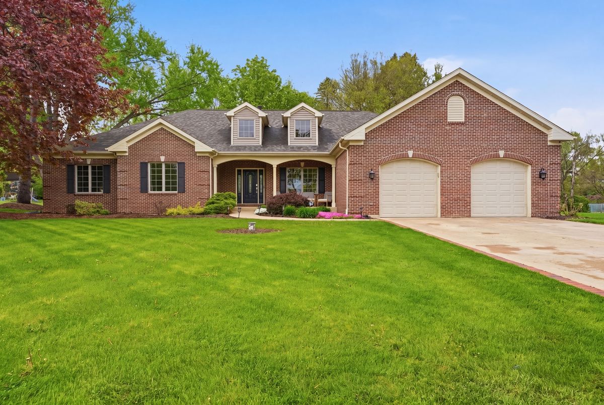 2414 Mehring Avenue, Johnsburg, IL 60051