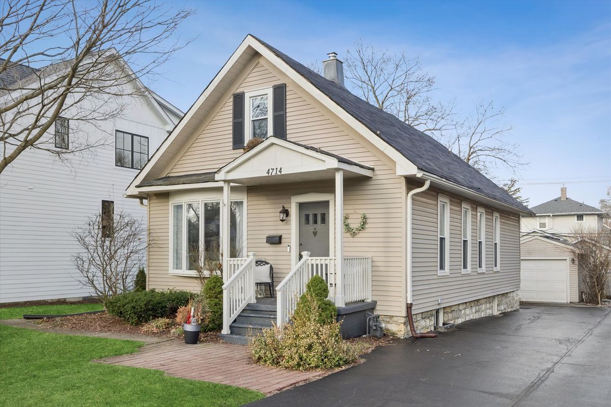4714 Highland Avenue, Downers Grove, IL 60515