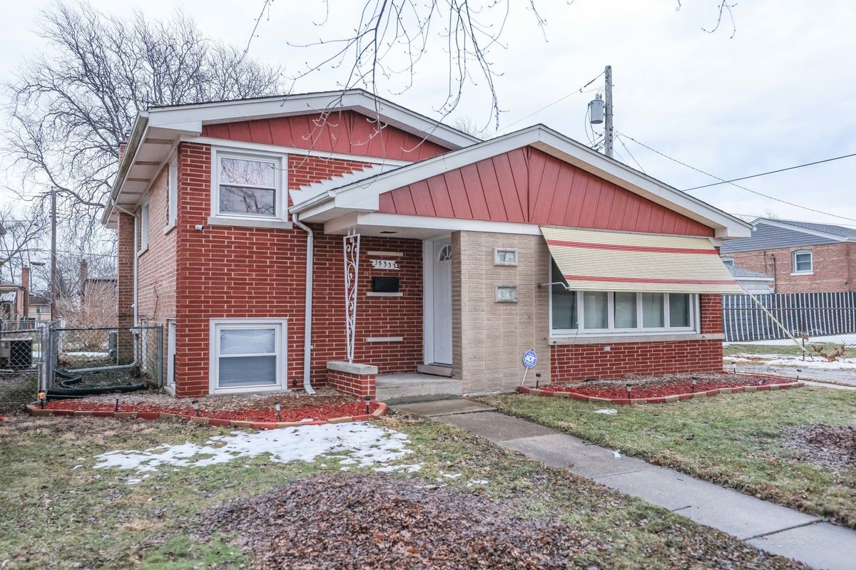 15333 Grant Street, Dolton, IL 60419