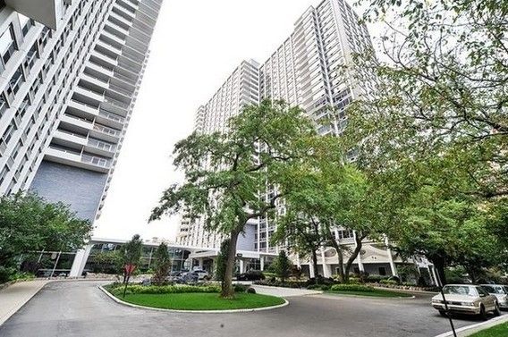 4250 Marine Drive, Chicago, IL 60613
