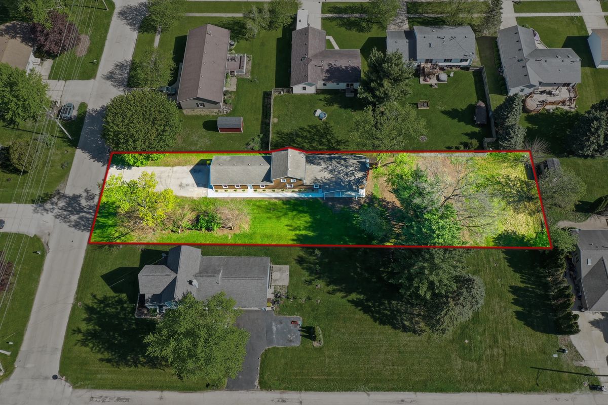1107 N East Street, Marengo, IL 60152