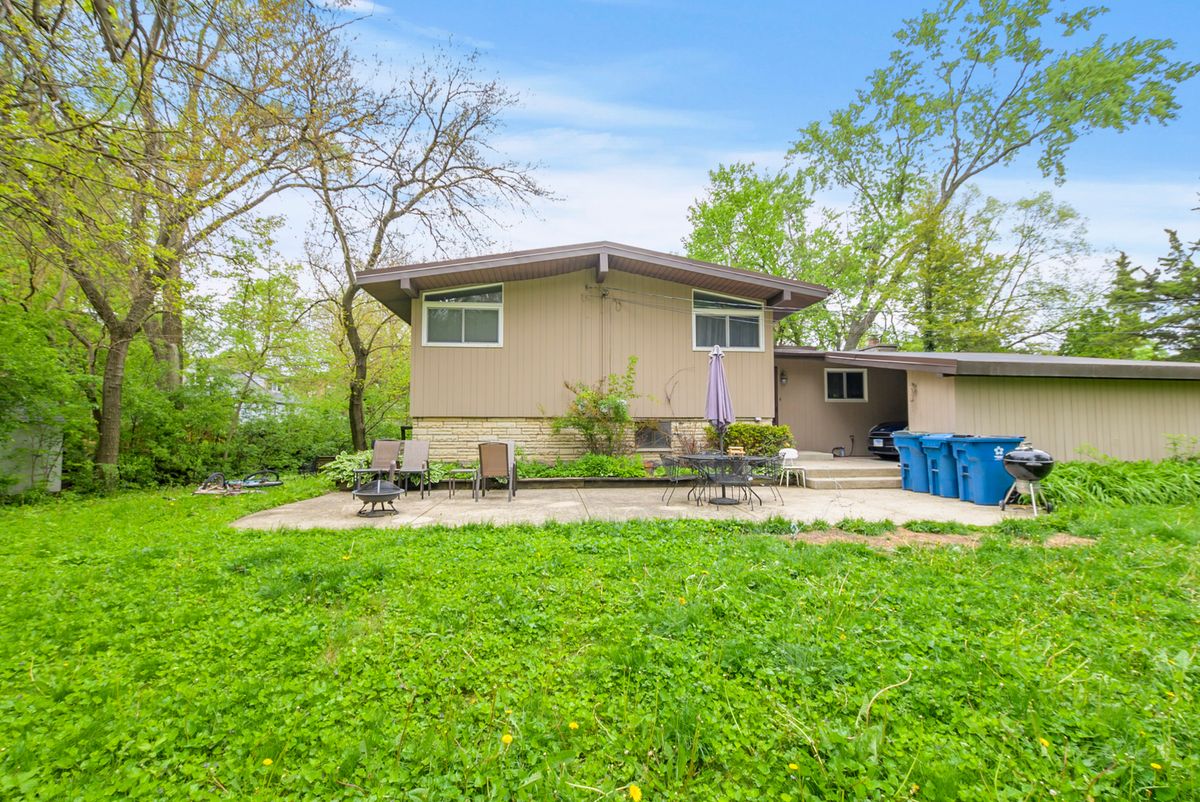 12432 S Oak Park Avenue, Palos Heights, IL 60463