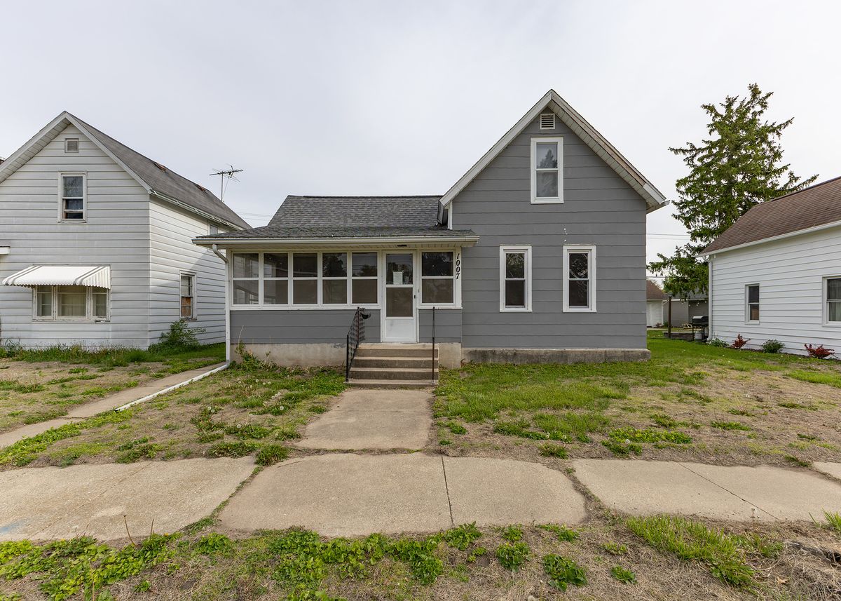 1007 16th Avenue, Fulton, IL 61252