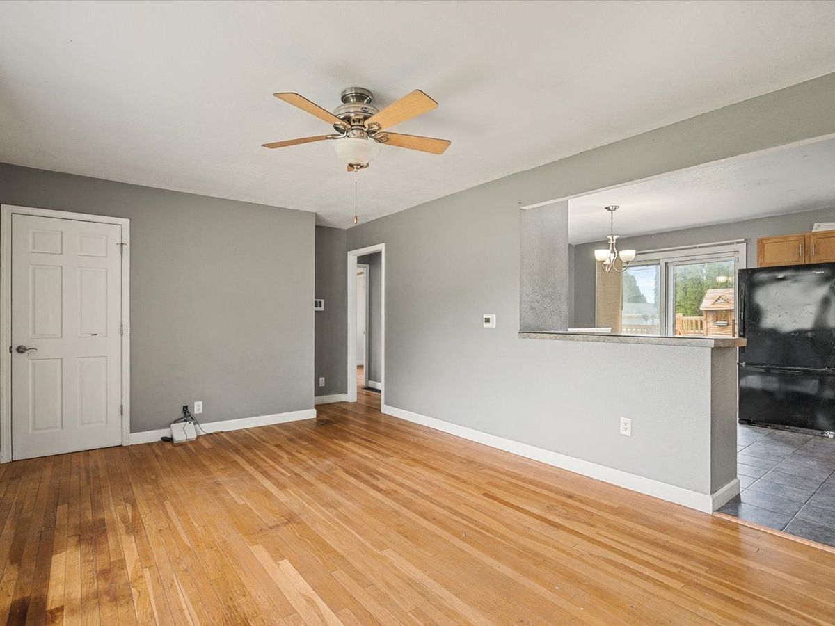 1270 W Staver Street, Freeport, IL 61032