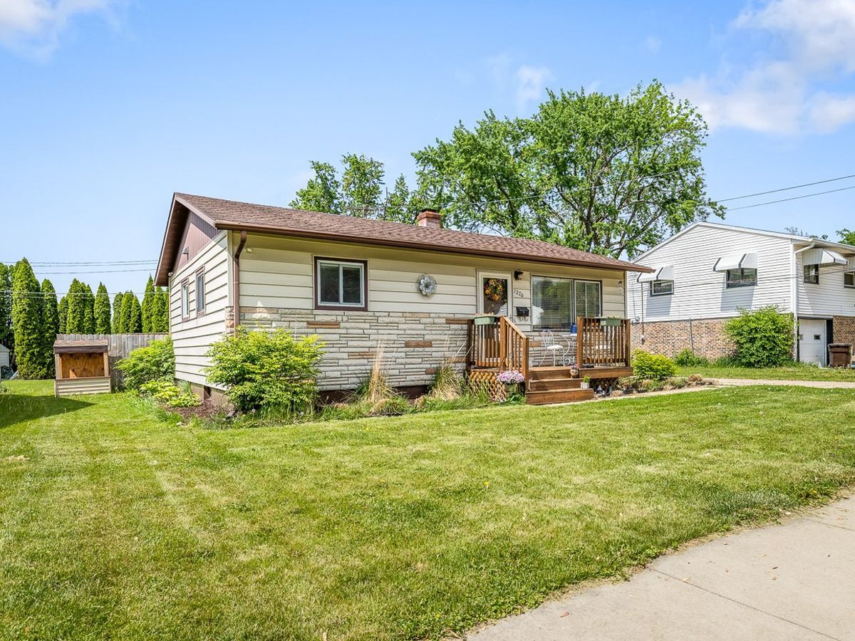 1270 Staver Street, Freeport, IL 61032