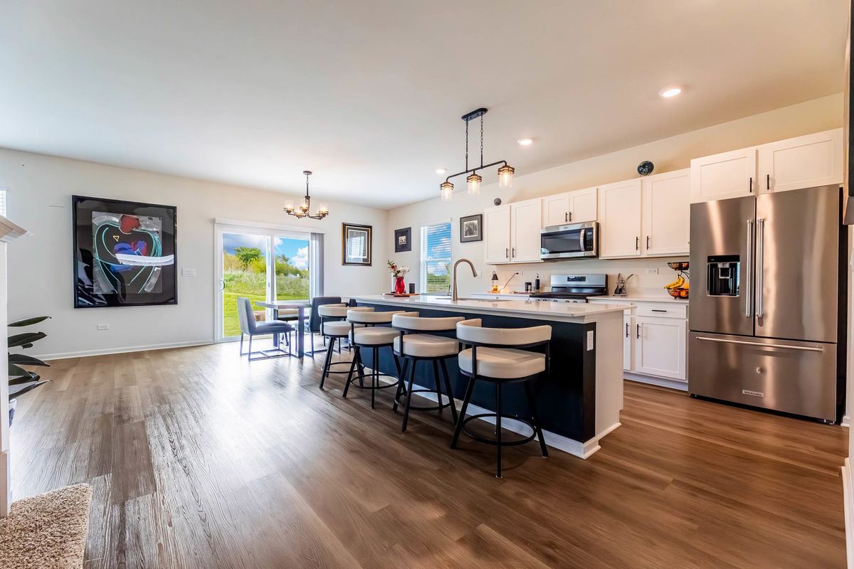 15000 W Oxford Lane, Manhattan, IL 60442