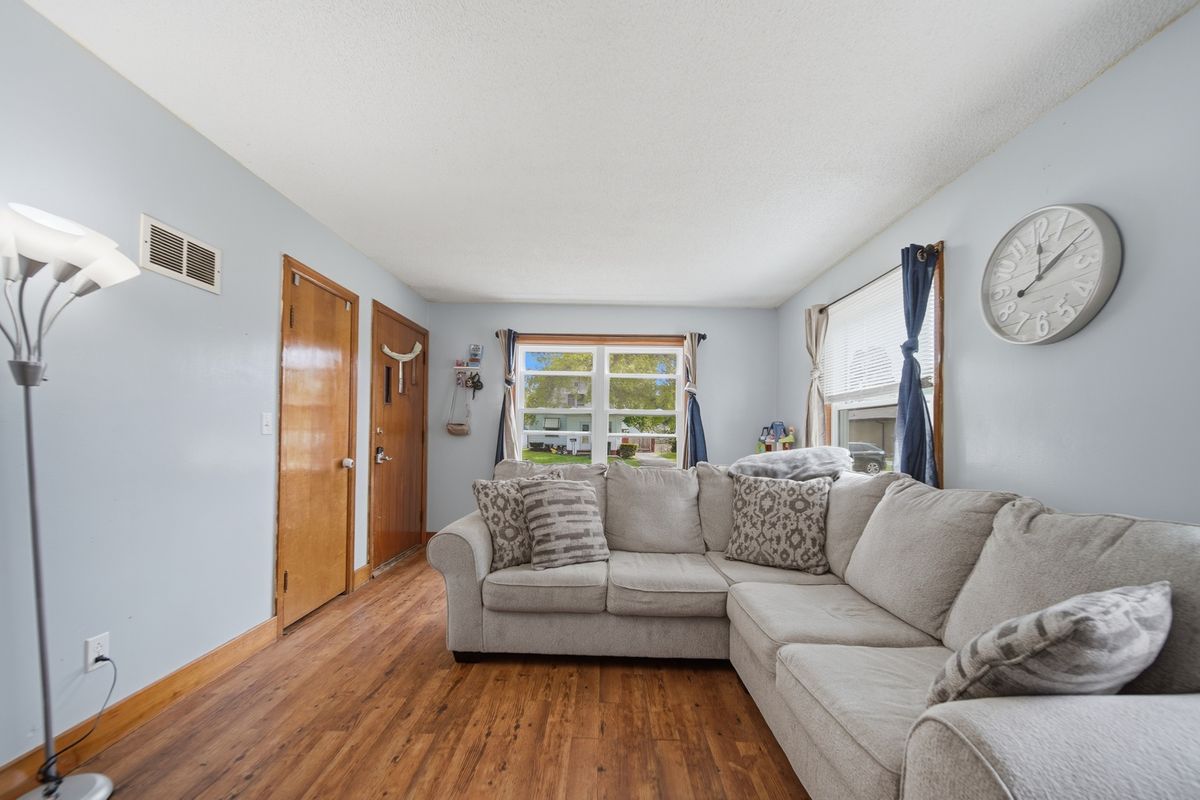 1309 8th Avenue, Sterling, IL 61081