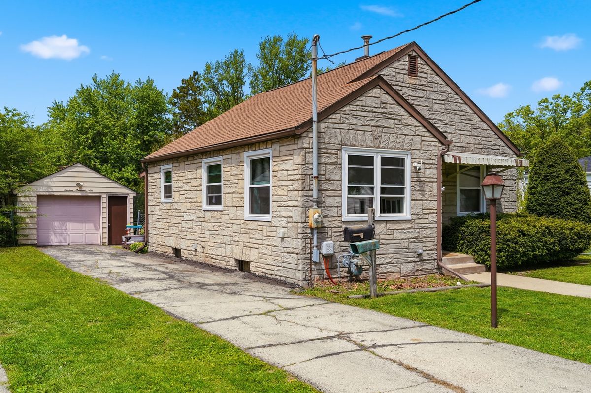 1309 8th Avenue, Sterling, IL 61081