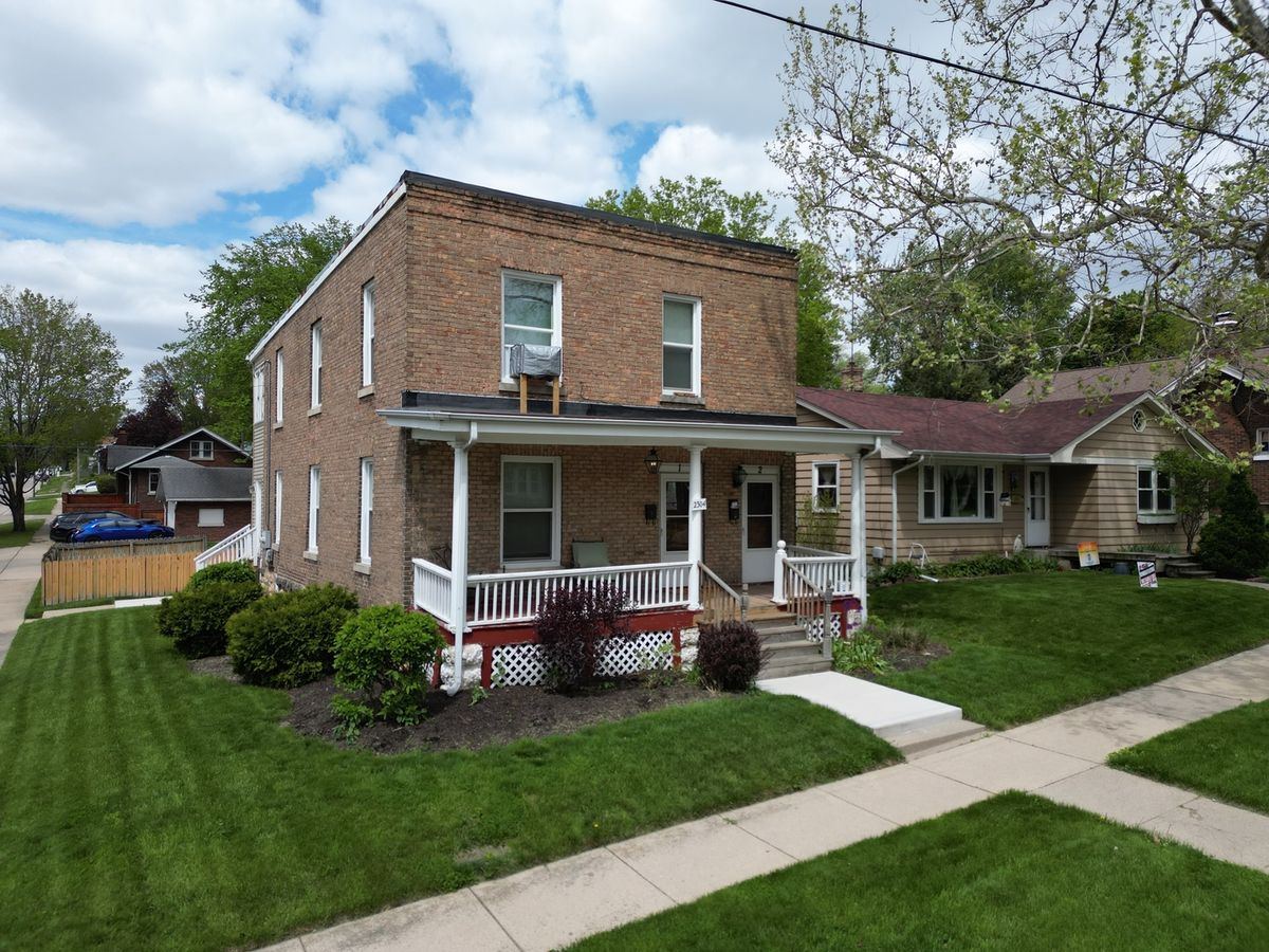 2304 17th Avenue, Rockford, IL 61104