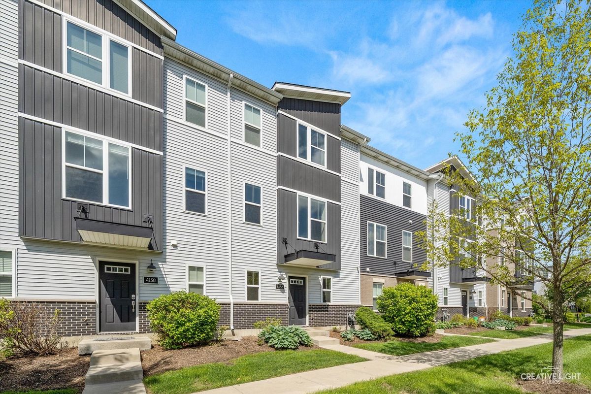 4152 Irving Road, Aurora, IL 60504