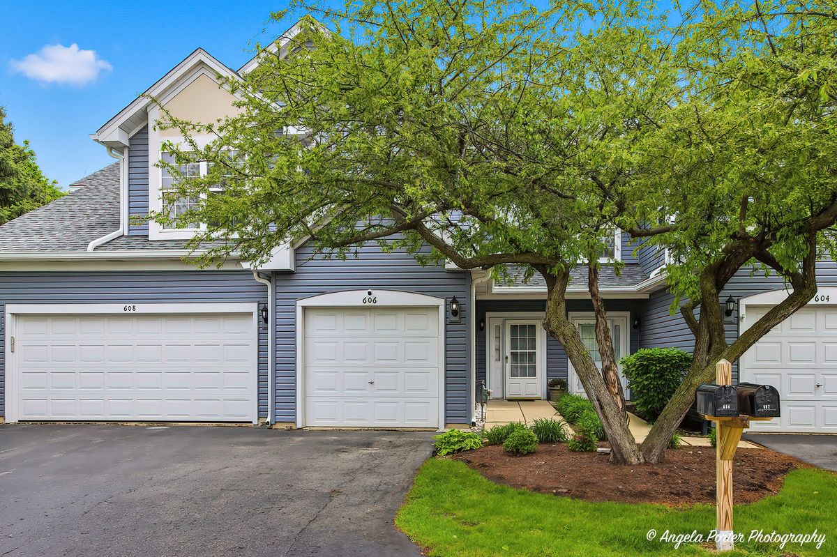 606 Hartford Court, Oswego, IL 60543