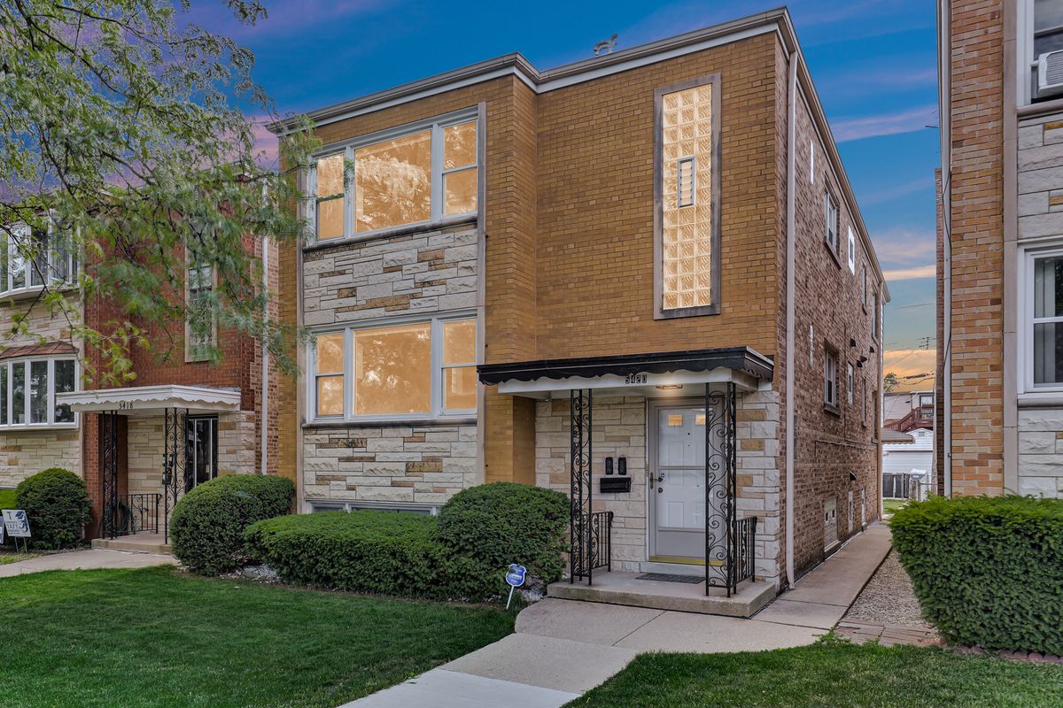 5420 Central Avenue, Chicago, IL 60630