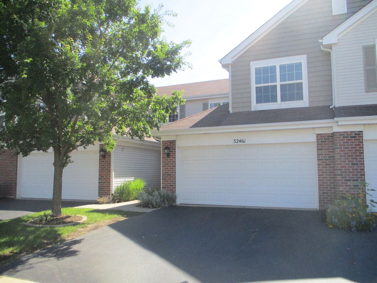 32461 Rushmore Avenue, Lakemoor, IL 60051