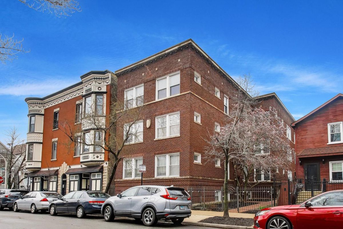 3351 Clifton Avenue, Chicago, IL 60657