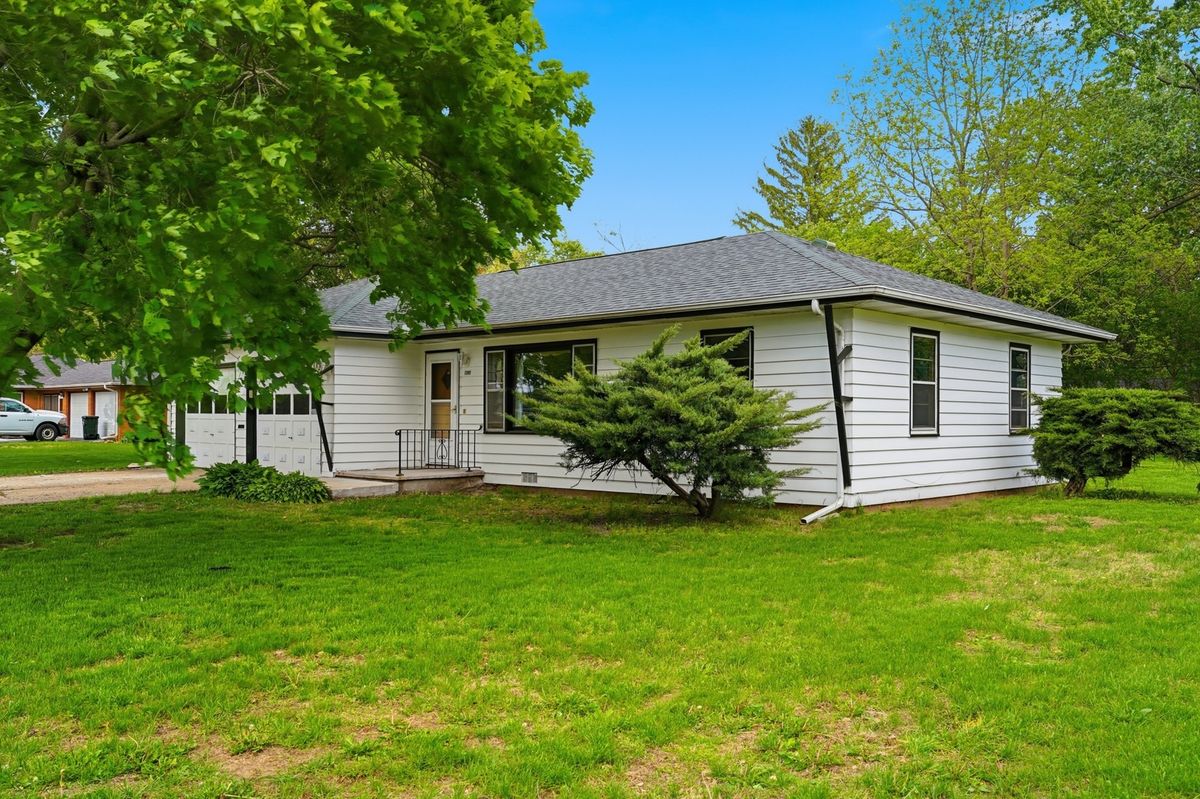1001 Sunset Drive, Rock Falls, IL 61071