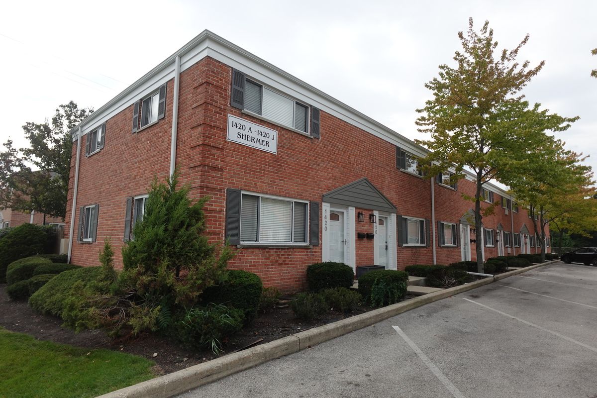 1420 Shermer Road, Northbrook, IL 60062