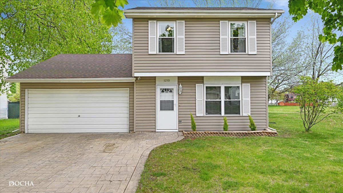 1210 Camden Lane, Aurora, IL 60504