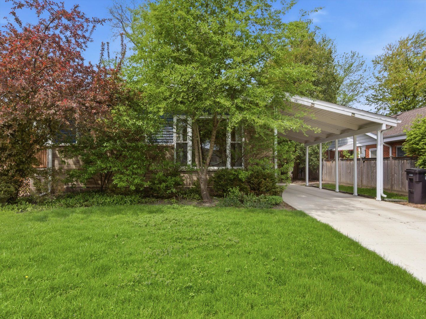 9138 Four Winds Way — Skokie, IL 60076