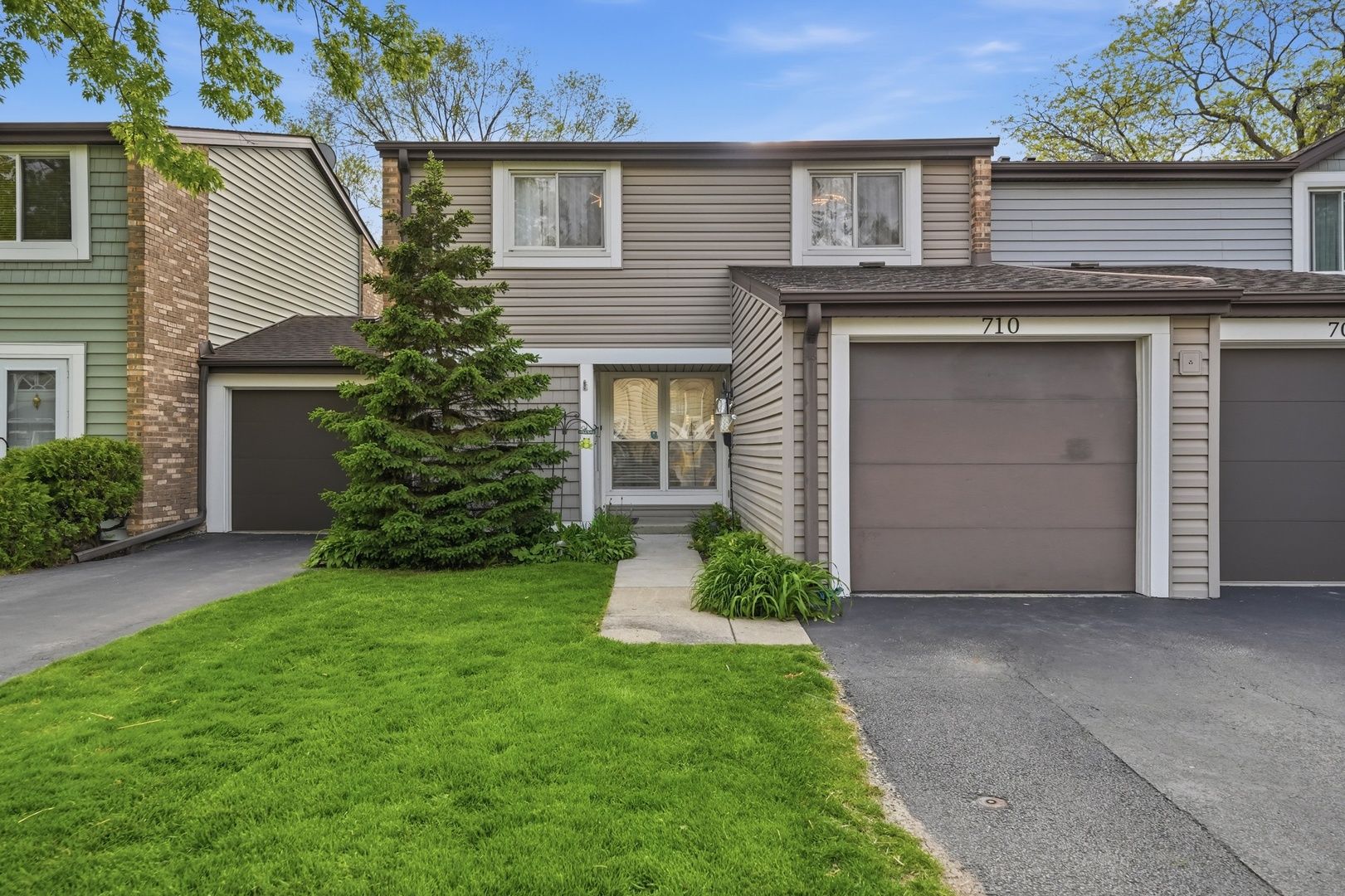710 Bayside Court — Wheeling, IL 60090
