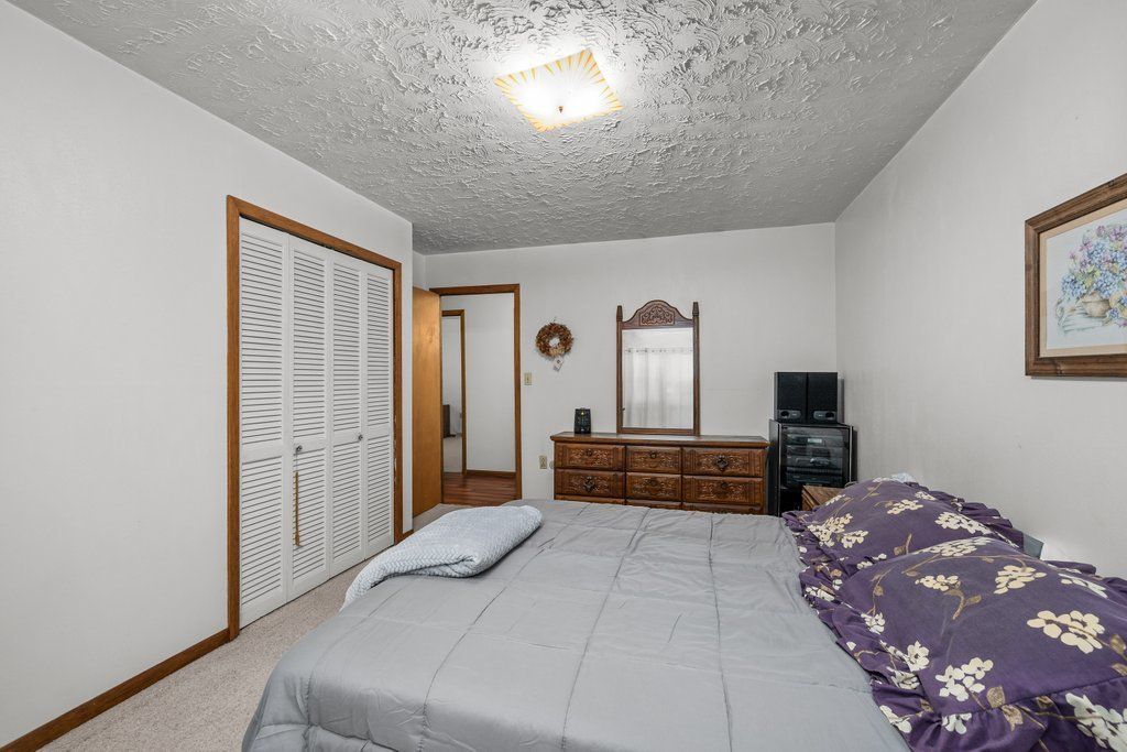 11213 22nd Street, Milan, IL 61264