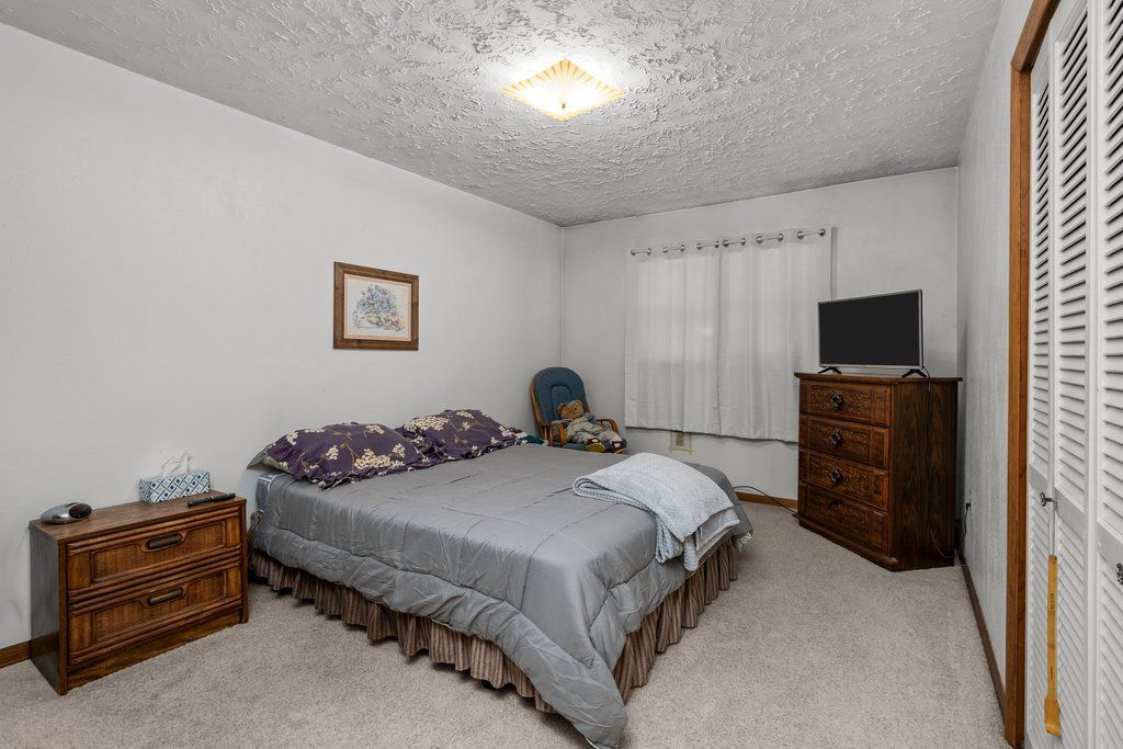 11213 22nd Street, Milan, IL 61264
