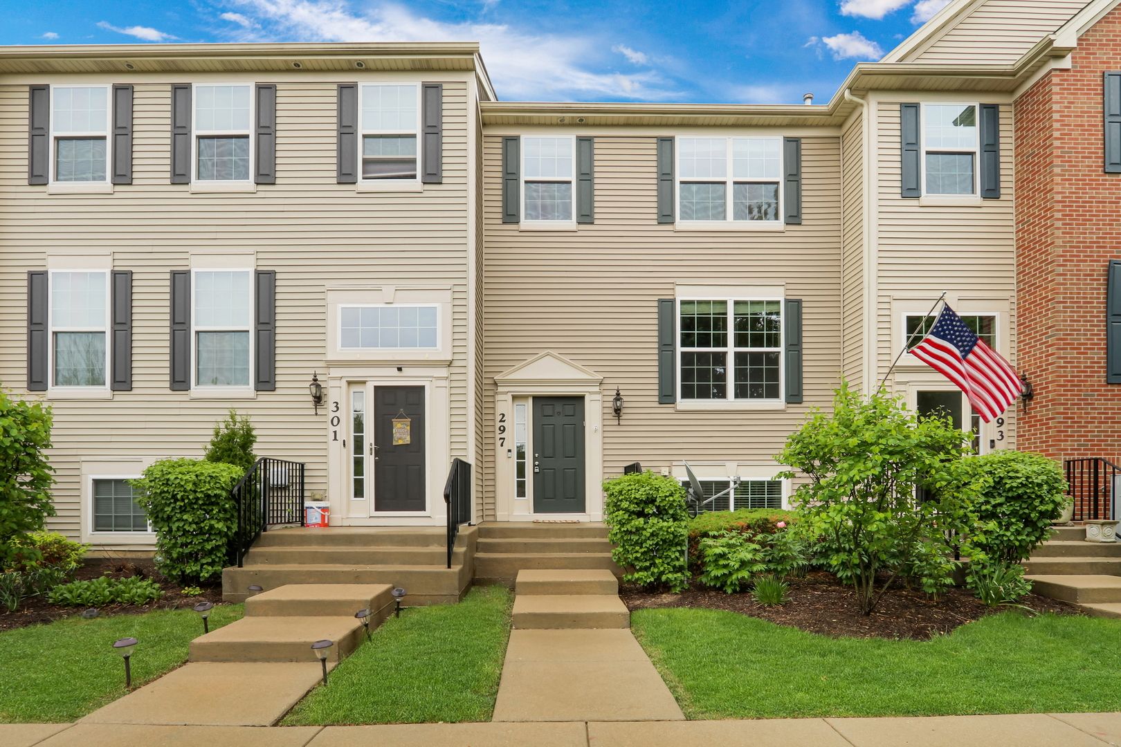 297 Lionel Drive — Grayslake, IL 60030