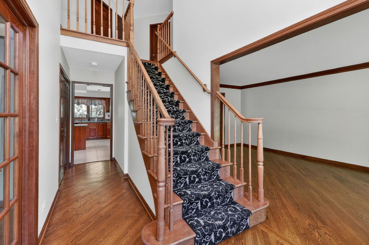0N462 Arbor Court, Winfield, IL 60190