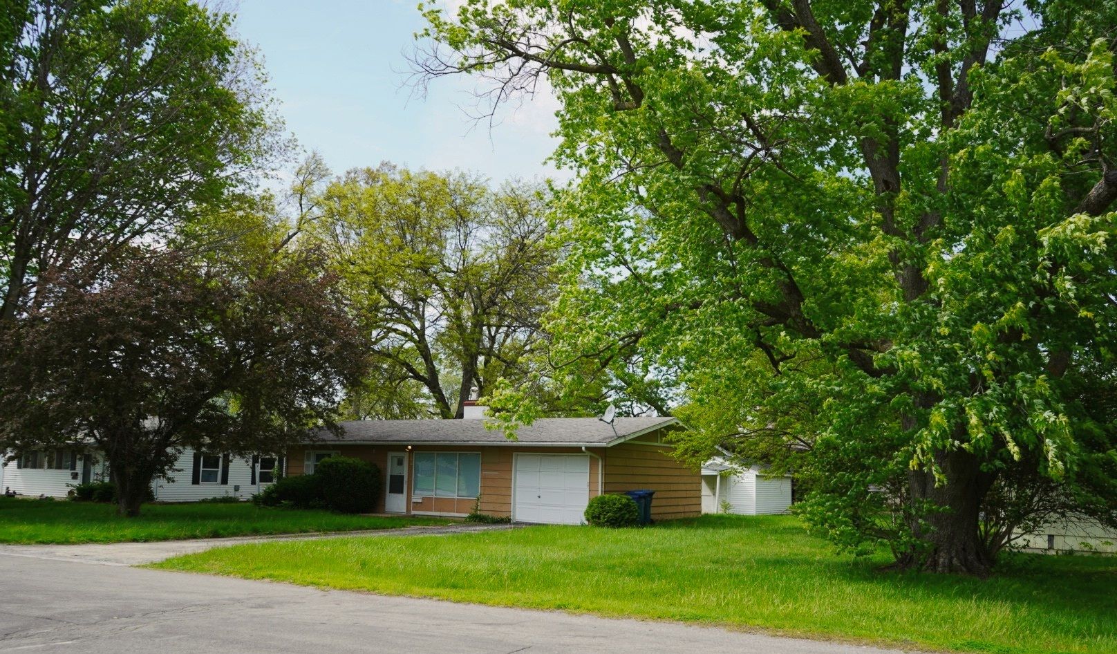 256 W Fleming Street — Watseka, IL 60970