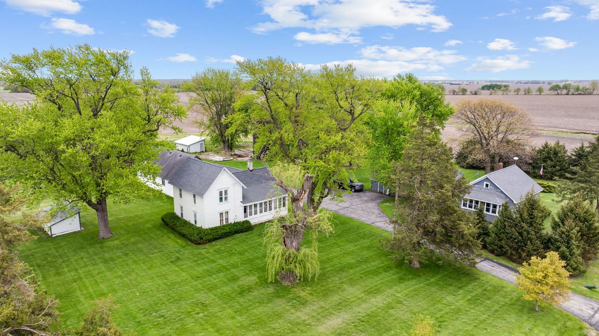 8162 S Perryville Road, Cherry Valley, IL 61016