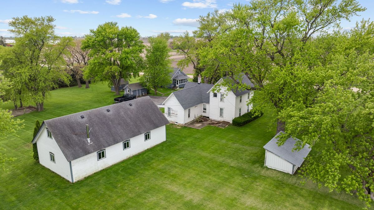 8162 S Perryville Road, Cherry Valley, IL 61016