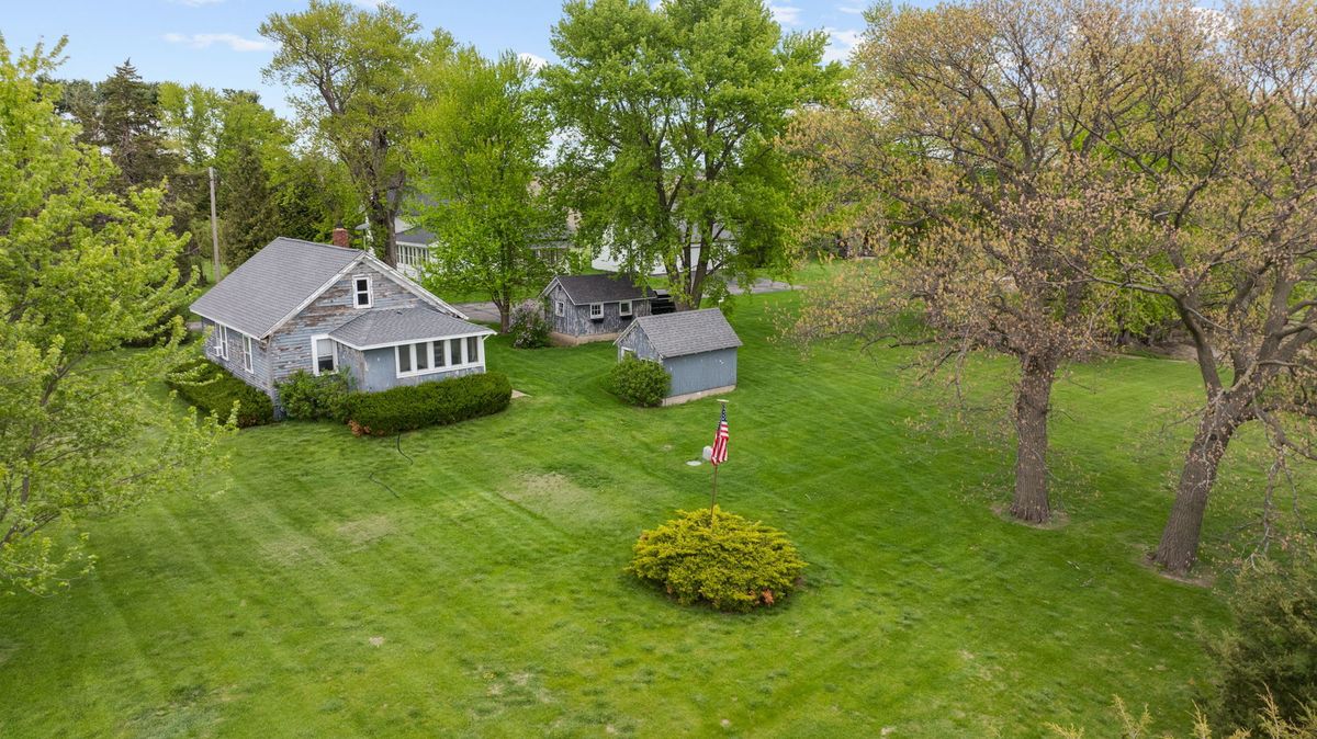 8162 S Perryville Road, Cherry Valley, IL 61016
