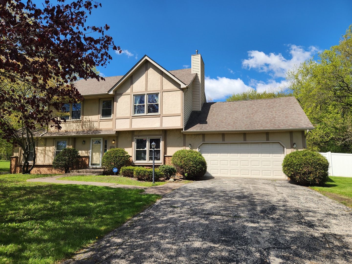 646 Meadow Lane — Winthrop Harbor, IL 60096