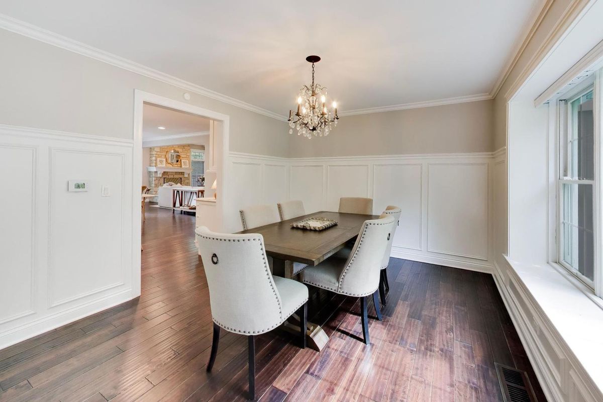944 Western Avenue, Northbrook, IL 60062