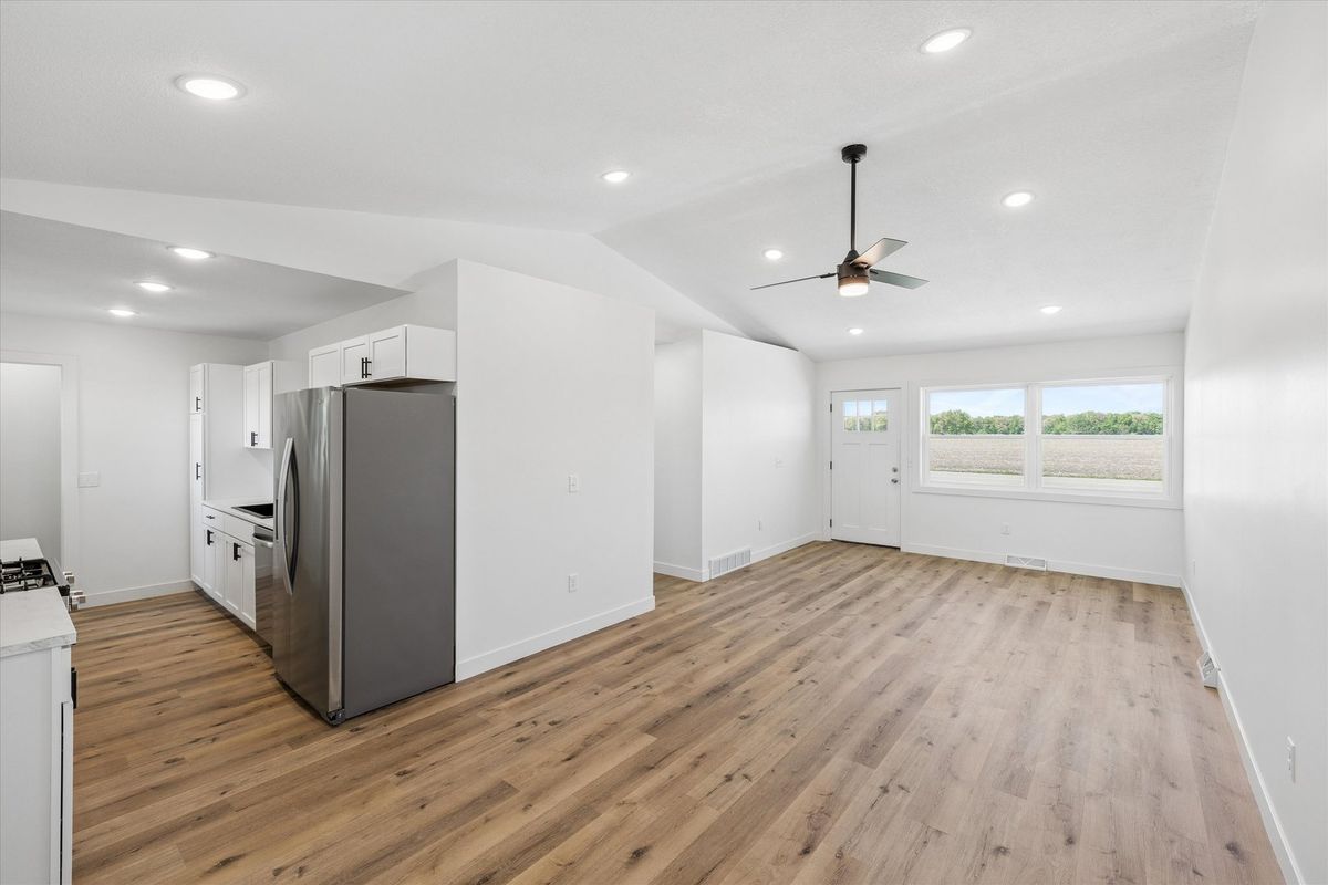 10167 Wolf Road, Geneseo, IL 61254