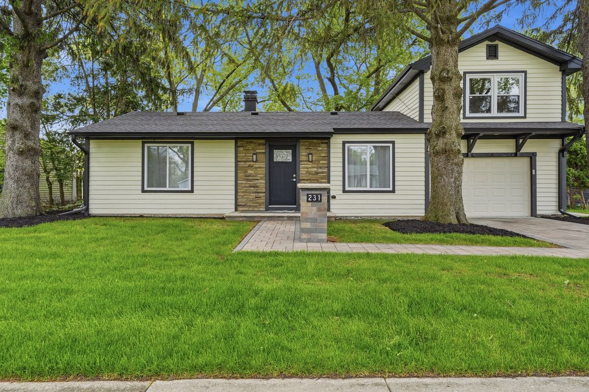 231 Saint Marys Parkway, Buffalo Grove, IL 60089