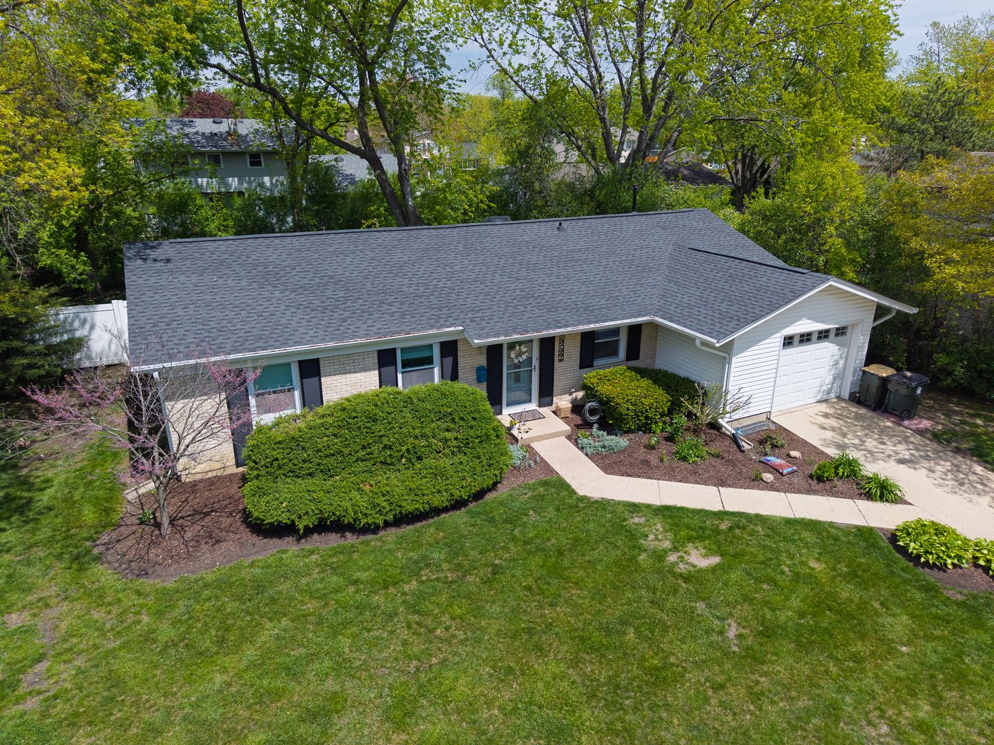 852 E Anderson Drive — Palatine, IL 60074