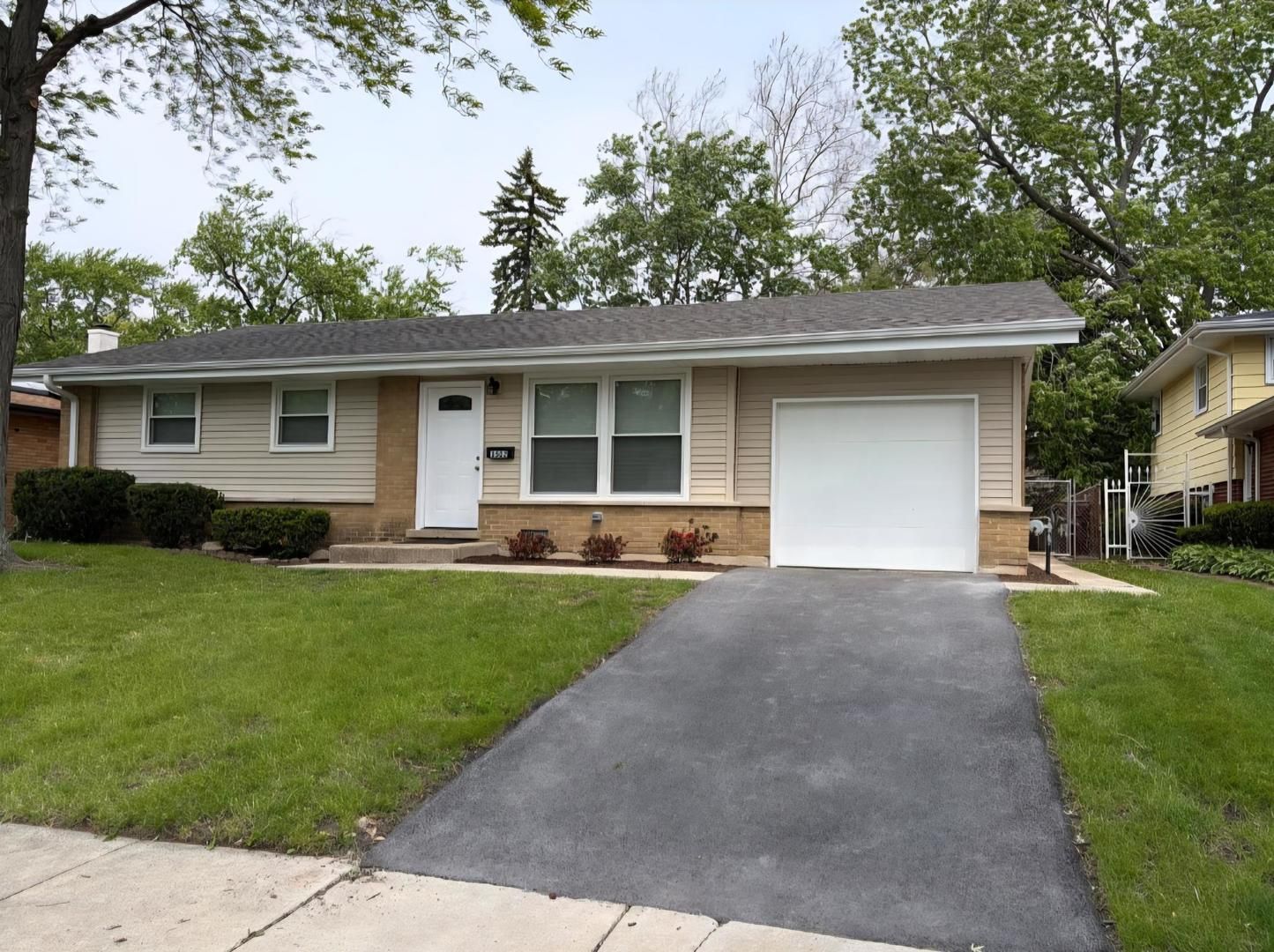3502 Woodworth Place — Hazel Crest, IL 60429