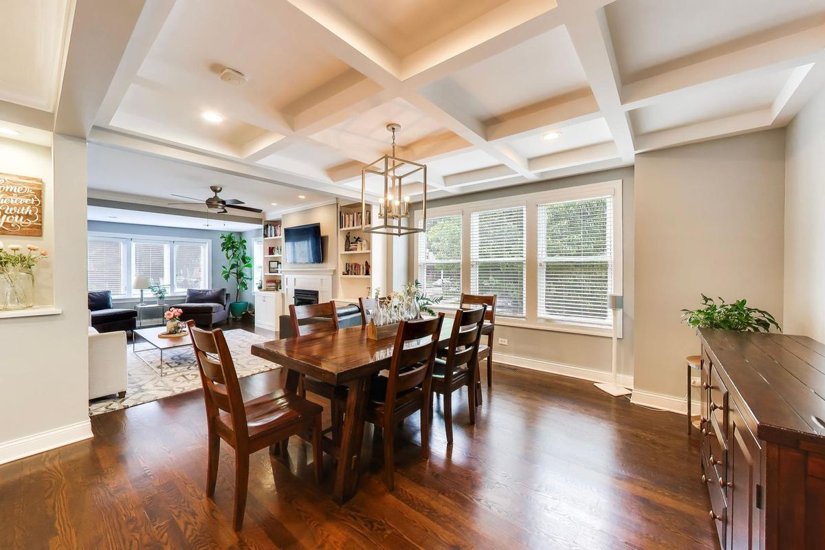 3201 Highland Avenue, Berwyn, IL 60402