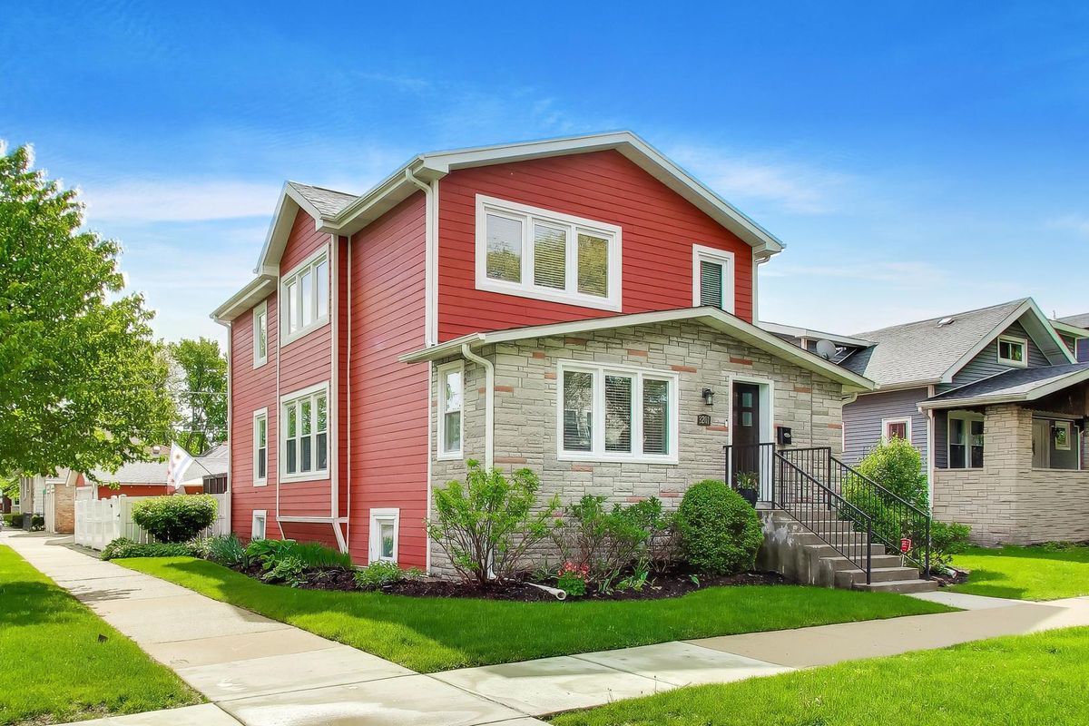 3201 Highland Avenue, Berwyn, IL 60402