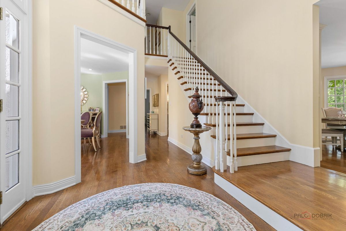1730 Yale Court, Lake Forest, IL 60045