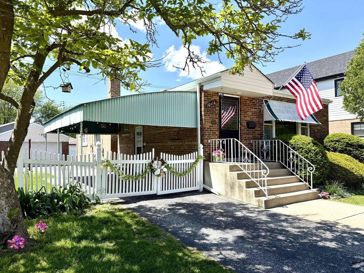 10416 Sacramento Avenue, Chicago, IL 60655
