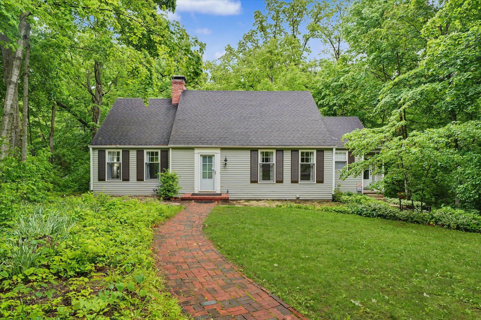 2806 E Concord Road — Urbana, IL 61802