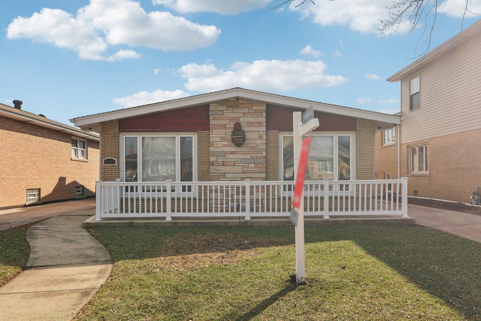 8537 S Karlov Avenue — Chicago, IL 60652