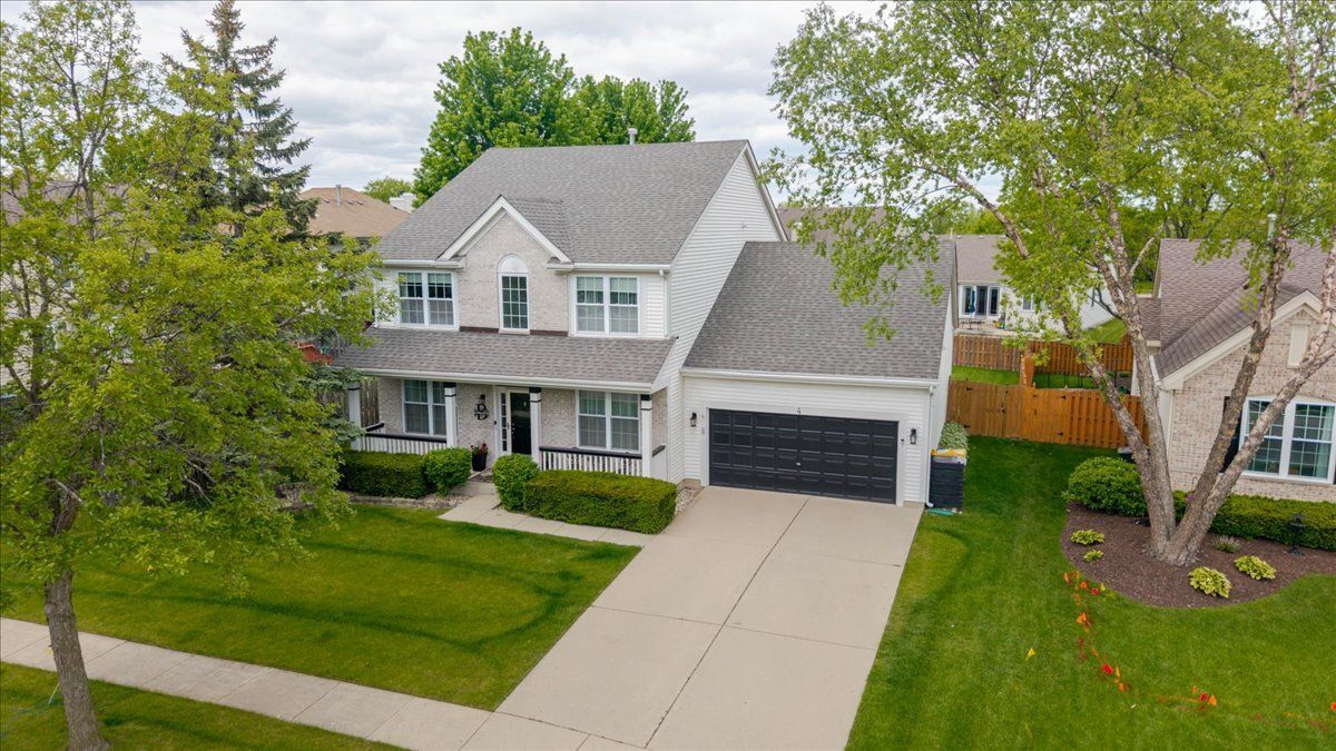 4 Forest Cove Court — Streamwood, IL 60107