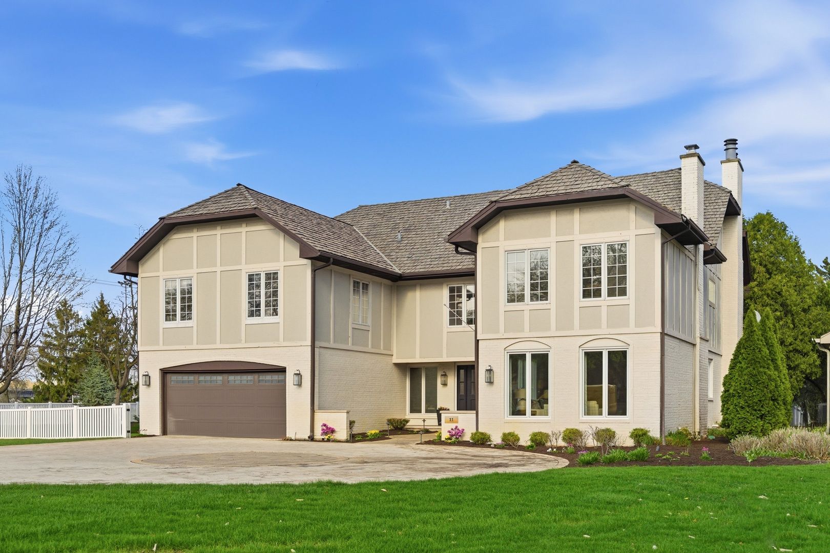 11 Princeton Road — Hinsdale, IL 60521